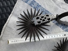 Antique Spurs, antike