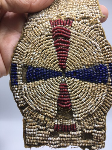 Antik beadwork fragment - antik,